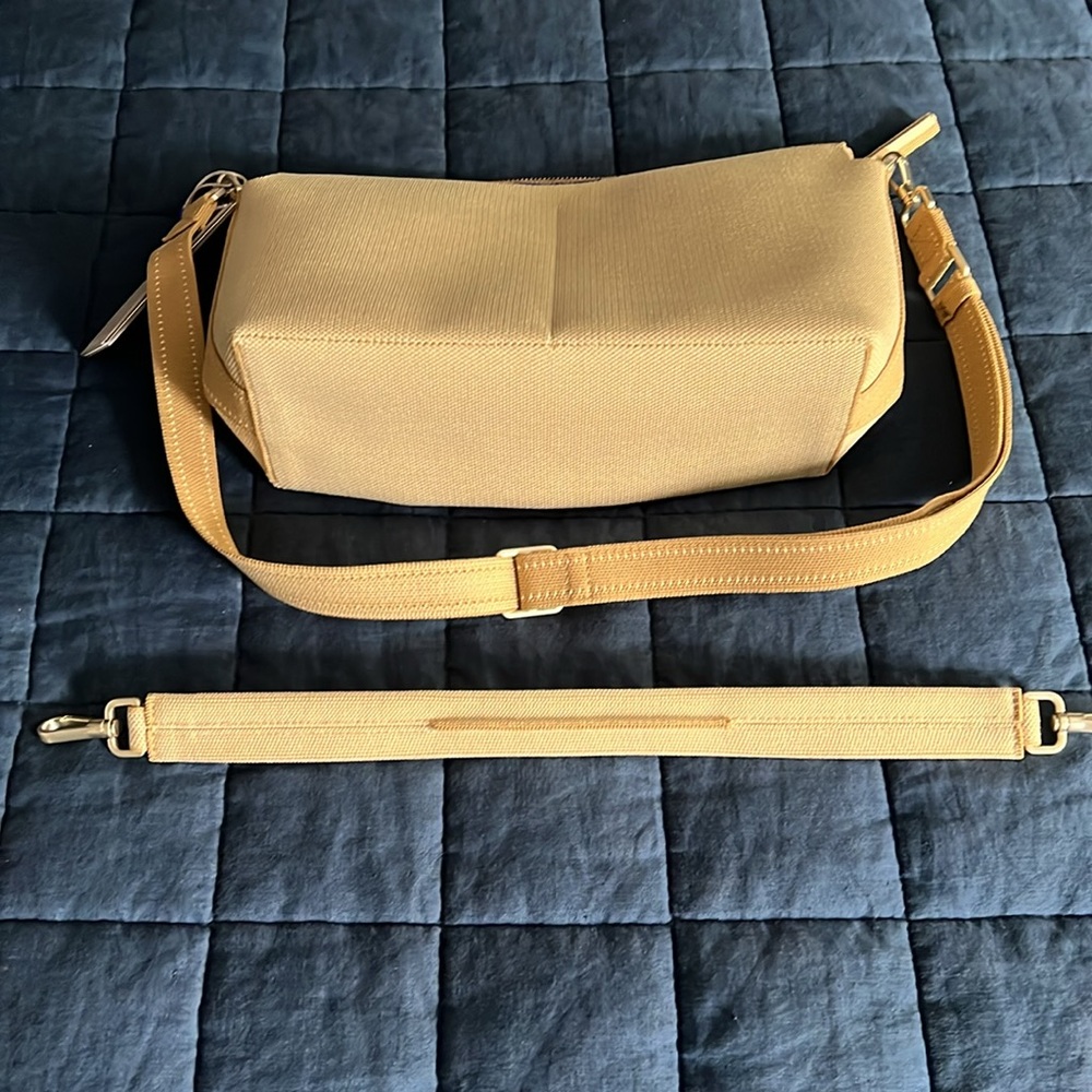 Rothy's the Daily Crossbody Bag - Picture 4 of 4